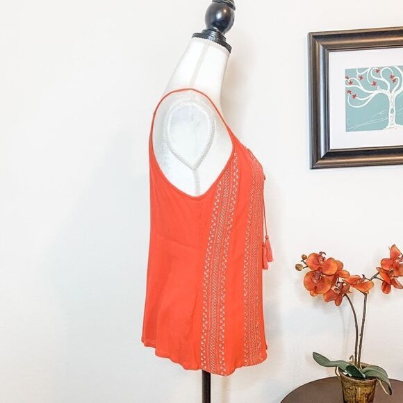 🍋 Solitaire • Coral Tank Top w/Silver Embroidery - Picture 3 of 8